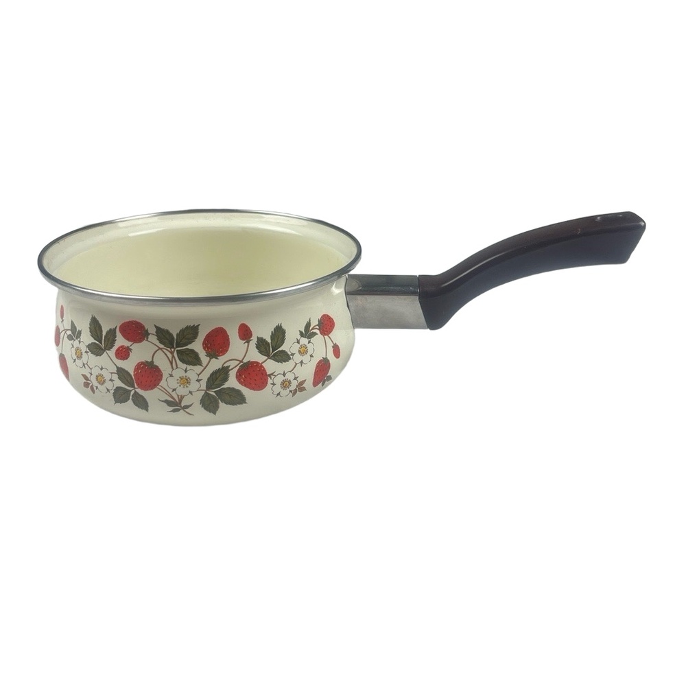1980s Sheffield Strawberries N Cream Saucepan Cream Floral Enamelware Vintage